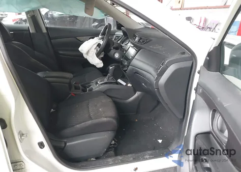 2019 Nissan Rogue S z USA, uszkodzony, nr VIN 5N1AT2MV0KC832979